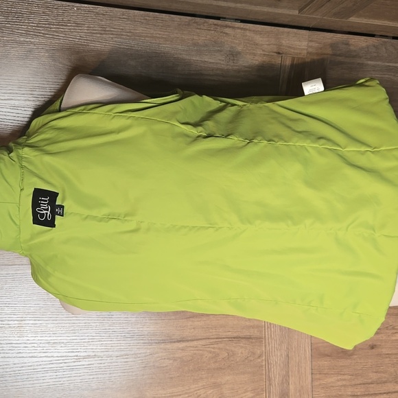 Luii Bright Green Puffer Vest - Picture 11 of 12